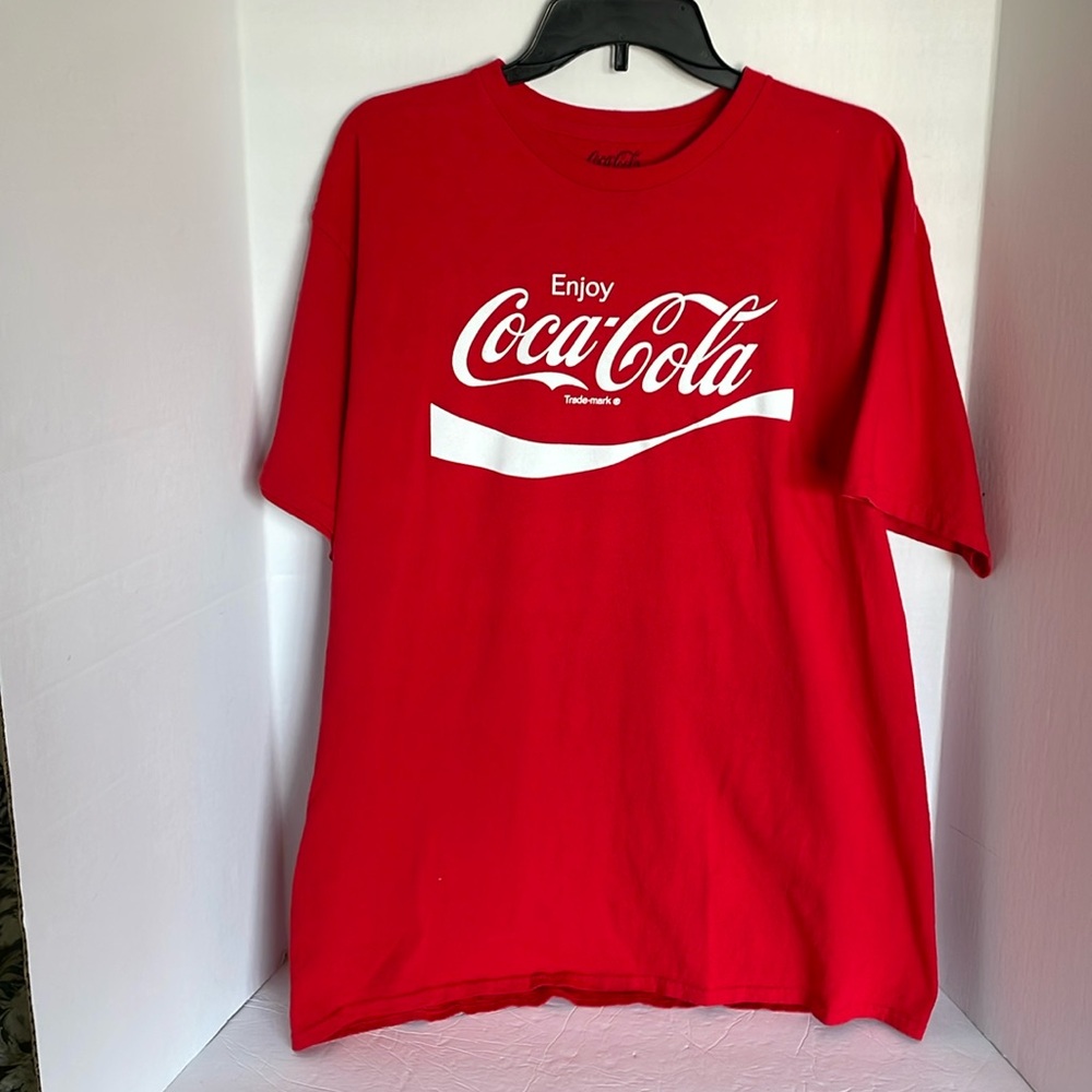 Coca Cola red short sleeve t shirt men’s size XL